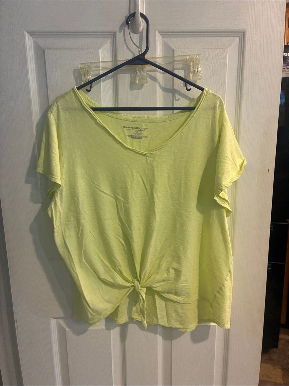 The Sweatshirt project Women’s Tie-Front Short Sleeve Tee in Lime